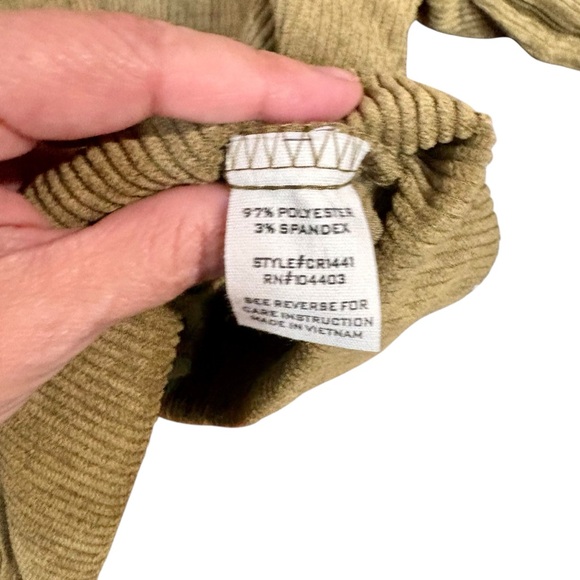 Mine M or L  Olive Green Corduroy Crop Bomber Jacket NWOT - Picture 13 of 17